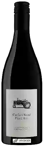 Wijnmakerij Ten Minutes by Tractor - Coolart Road Vineyard Pinot Noir