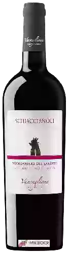Wijnmakerij Varvaglione - Schiaccianoci Negroamaro del Salento Wijnmakerij Varvaglione - Schiaccianoci Negroamaro del Salento