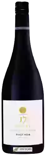 Domaine Mount Riley - Seventeen Valley Pinot Noir