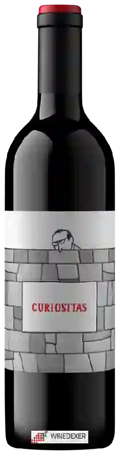 Domaine The Walls - Curiositas