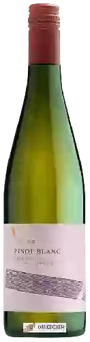 Domaine Vinoque - The Oval Vineyard Pinot Blanc