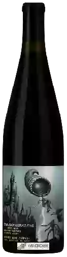Bodega Teutonic - Traubenwerkzeug Pinot Noir (Wahlstrom Vineyard)
