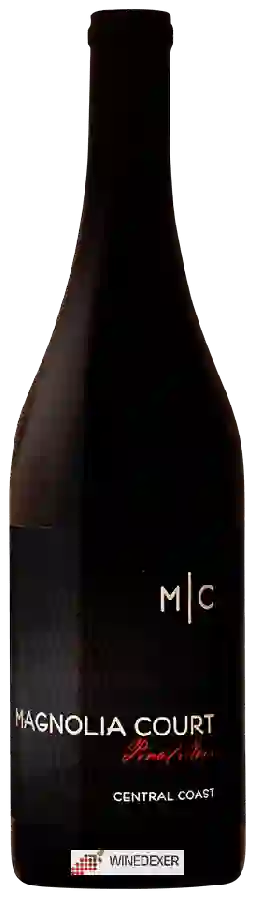 Weingut Magnolia Court - Pinot Noir Weingut Magnolia Court - Pinot Noir
