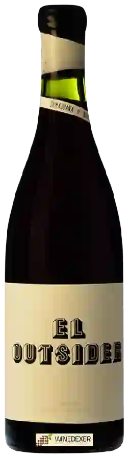 Weingut Vinos en Voz Baja - El Outsider Weingut Vinos en Voz Baja - El Outsider