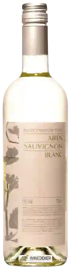 Weingut Plot Twenty Two - Airén - Sauvignon Blanc Weingut Plot Twenty Two - Airén - Sauvignon Blanc