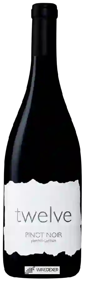Weingut Twelve - Pinot Noir Weingut Twelve - Pinot Noir