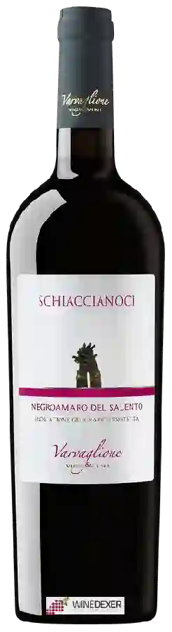 Weingut Varvaglione - Schiaccianoci Negroamaro del Salento Weingut Varvaglione - Schiaccianoci Negroamaro del Salento