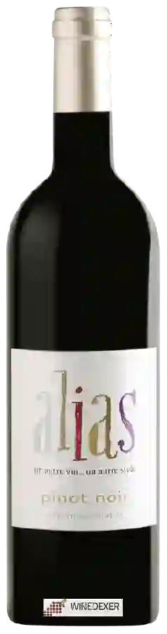 Winery Ampelidae - Alias Pinot Noir Winery Ampelidae - Alias Pinot Noir