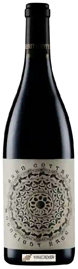 Winery Burn Cottage - Moonlight Race Pinot Noir Winery Burn Cottage - Moonlight Race Pinot Noir