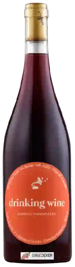 Winery Express Winemakers - Drinking Wine Winery Express Winemakers - Drinking Wine