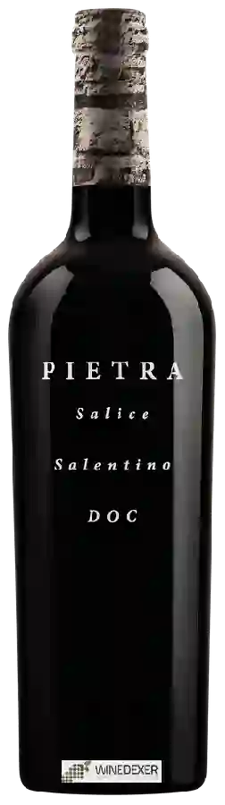 Winery Menhir - Pietra Salice Salentino Winery Menhir - Pietra Salice Salentino