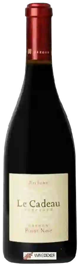 Winery Le Cadeau Vineyard - Rocheux Pinot Noir