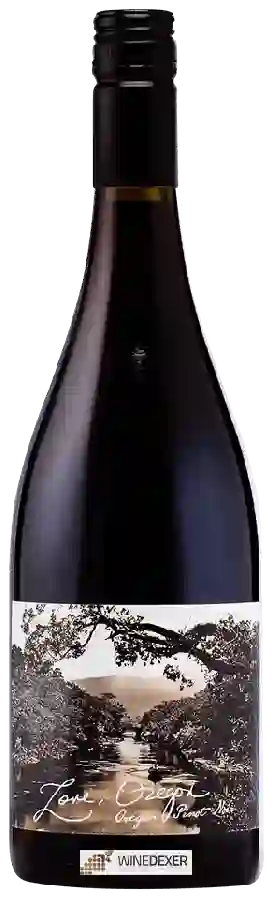 Winery Love, Oregon - Pinot Noir Winery Love, Oregon - Pinot Noir