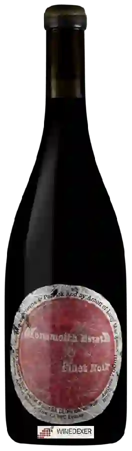 Lucy Margaux Vineyards - Domaine Lucci - Monomeith Estate Pinot Noir Lucy Margaux Vineyards - Domaine Lucci - Monomeith Estate Pinot Noir