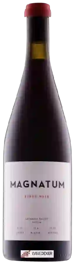 Winery Magnatum - Pinot Noir Winery Magnatum - Pinot Noir