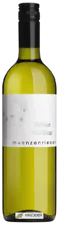 Winery Müenzenrieder - Grüner Veltliner Winery Müenzenrieder - Grüner Veltliner