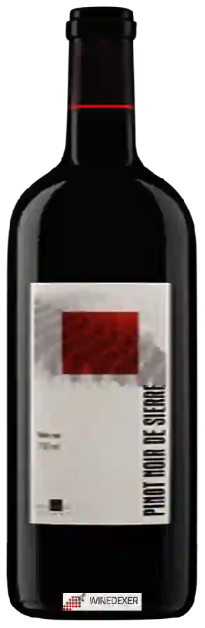 Domaines Rouvinez - Pinot Noir de Sierre Domaines Rouvinez - Pinot Noir de Sierre