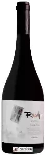 Winery Rucahue Family Vineyard - Reserva Pinot Noir