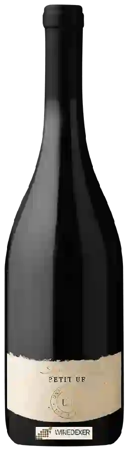 Winery Segal's - Petit Uf Winery Segal's - Petit Uf