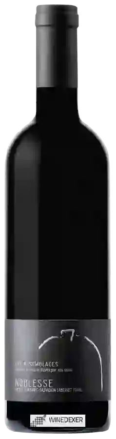 Le Petit Château - Les Assemblages Noblesse Le Petit Château - Les Assemblages Noblesse