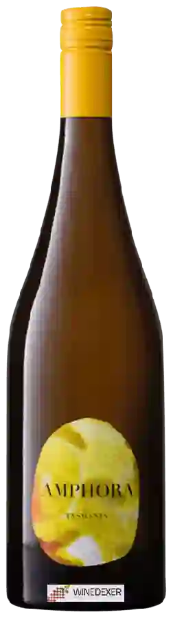 Winery Stefano Lubiana - Amphora Winery Stefano Lubiana - Amphora