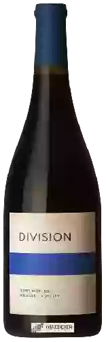 Winery Division - Pinot Noir 'UN'