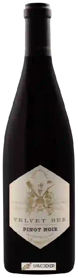 Winery Velvet Bee - La Encantada Vineyard Pinot Noir