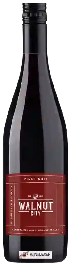 Winery Walnut City WineWorks - Pinot Noir Winery Walnut City WineWorks - Pinot Noir